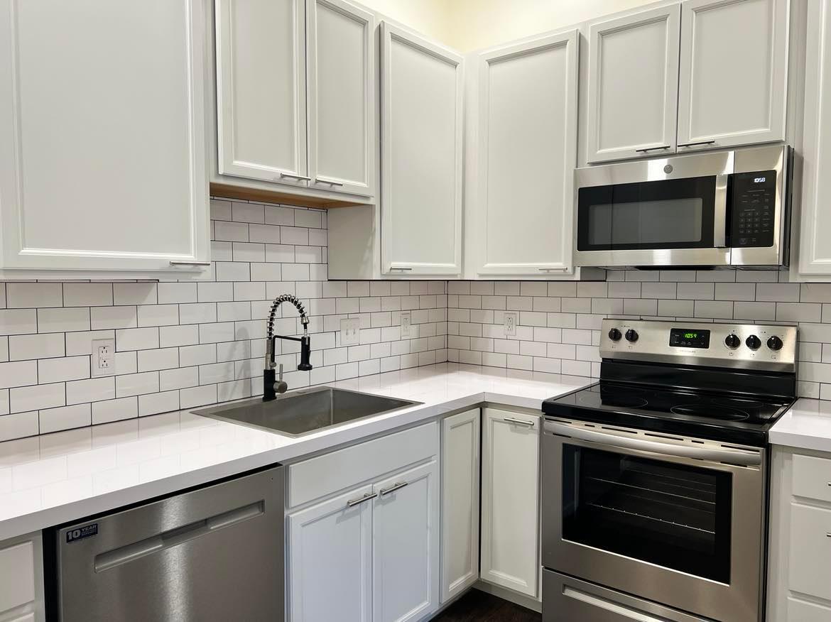 288 Cumberland St, Apt 202