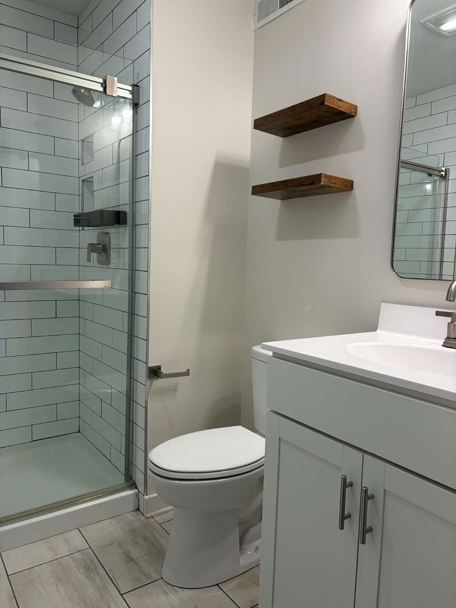 1800 Green Street, Apt 5