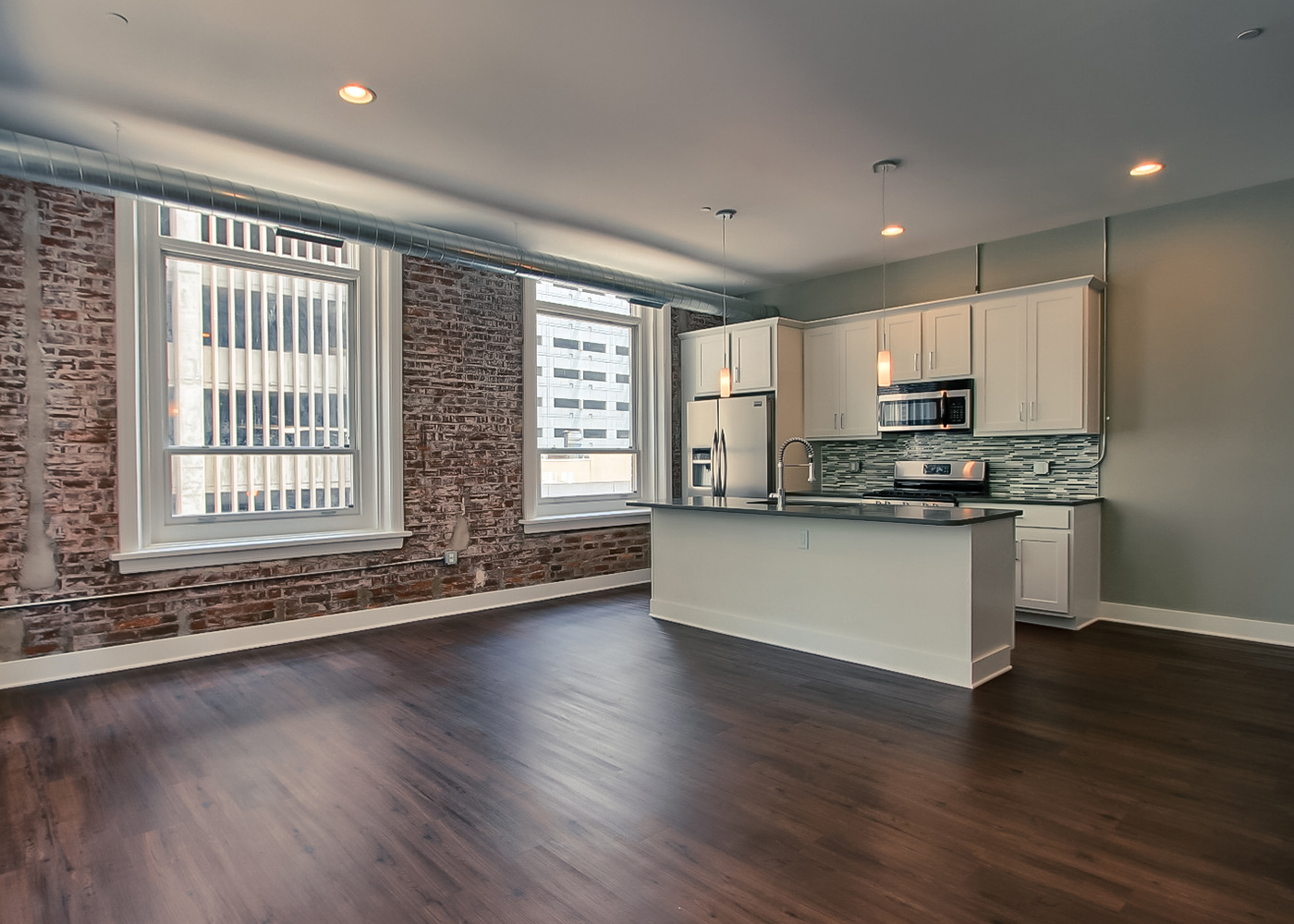 210 Walnut Street - 306
