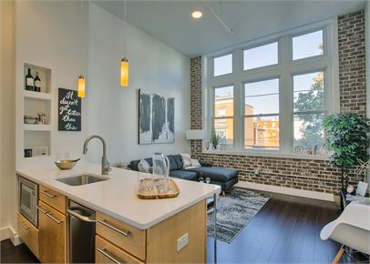922 N 3rd St - 203