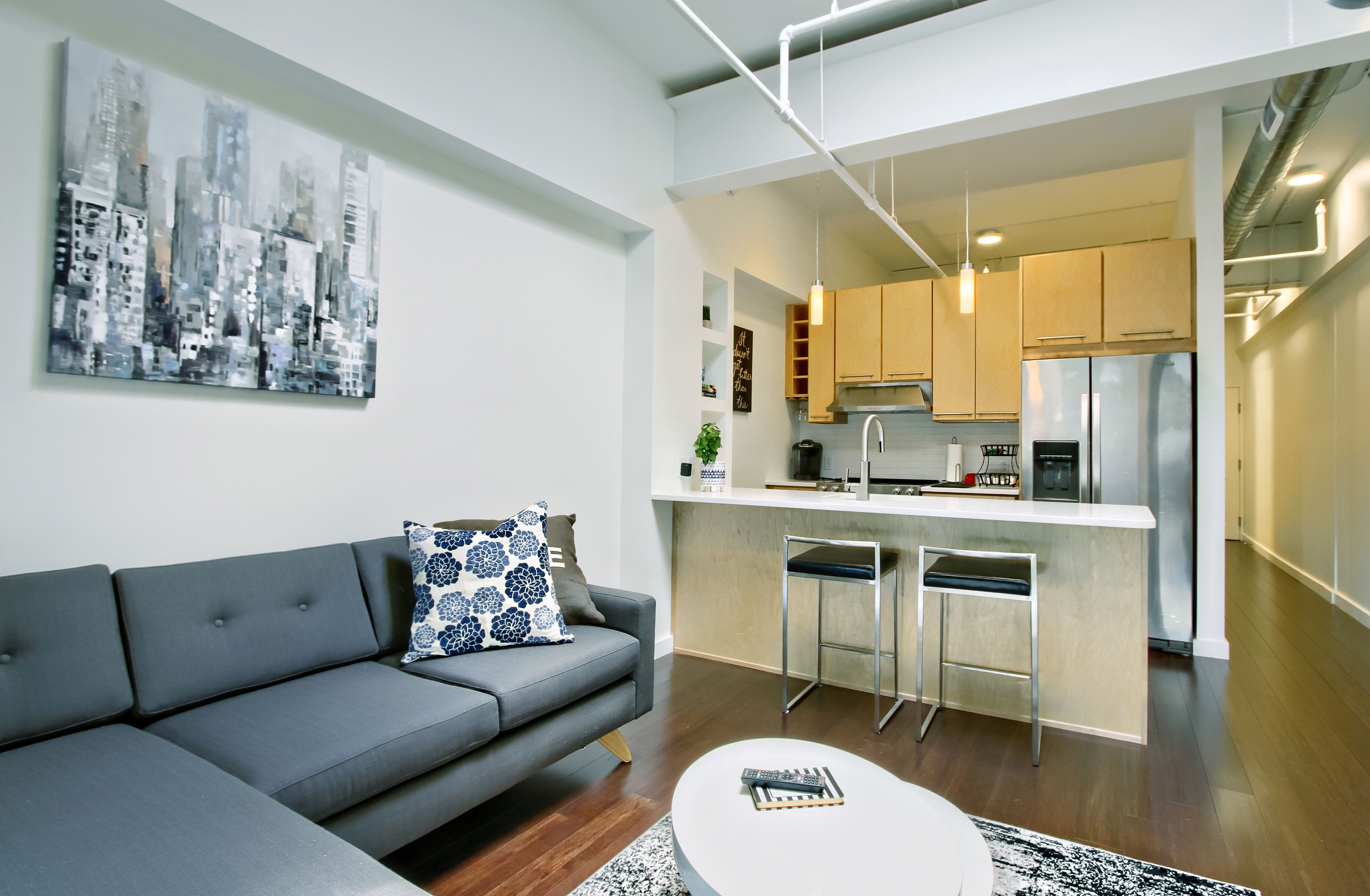 922 N 3rd St - 411