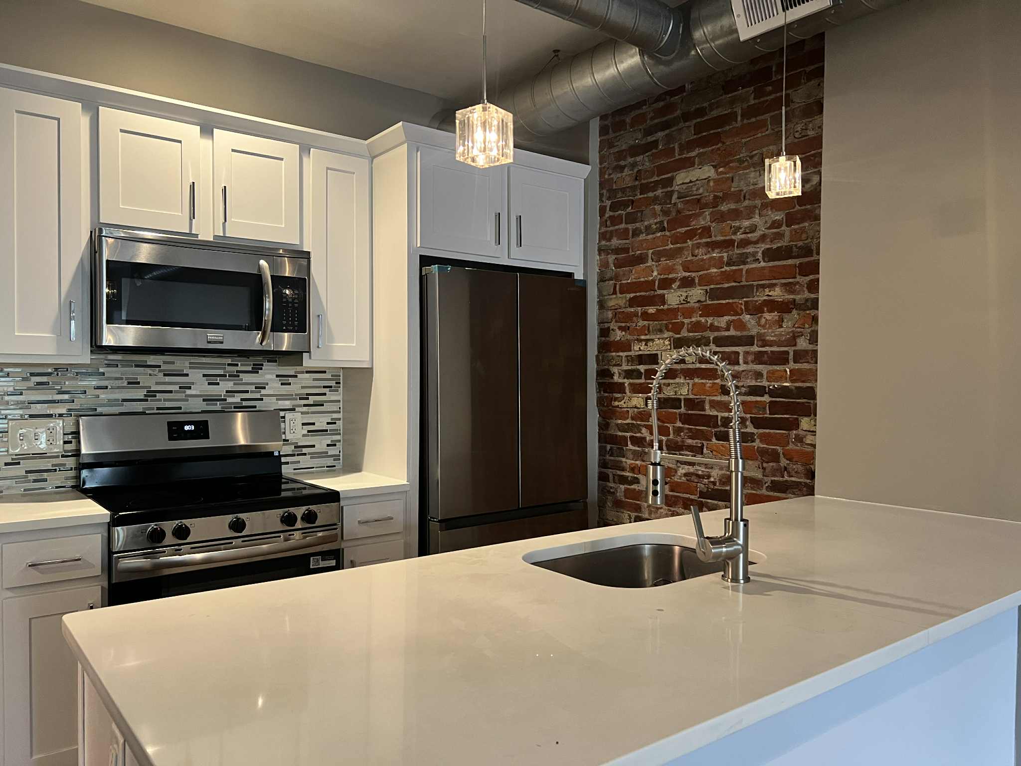130 Locust St, Apt 8
