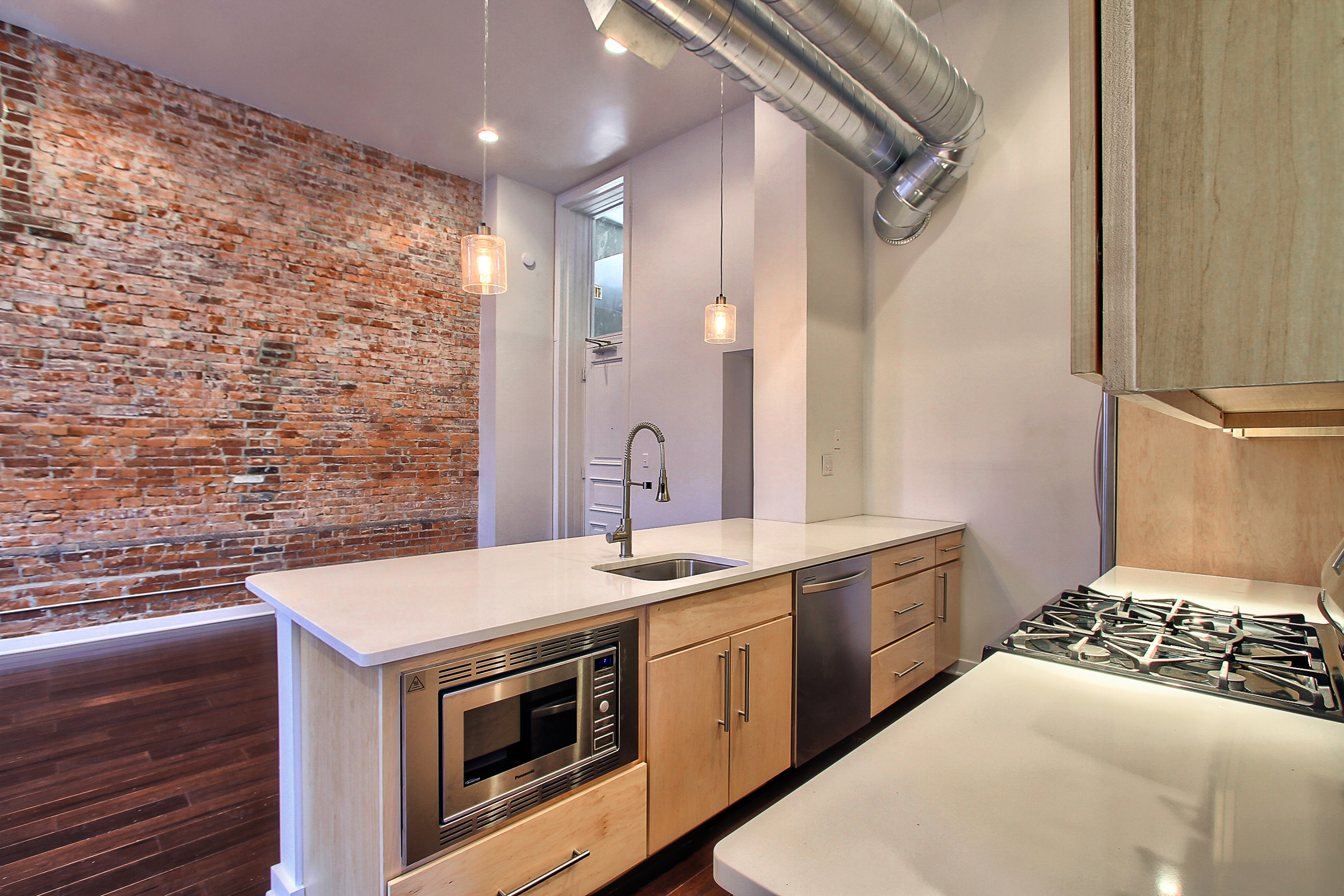 1839 Green Street - 203